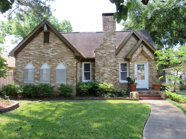 $950,000 | 2141 Colquitt Street, Houston, TX 77098