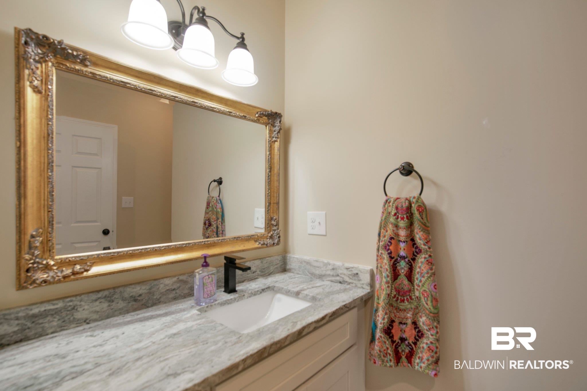 1118 Yellow Daisy Lane Foley, AL 36535 - Photo 23 of 50 Guest Bathroom