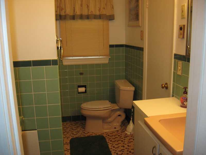 84 Abnaki Road Madison, ME 04950 - Photo 16 of 22 Bathroom.