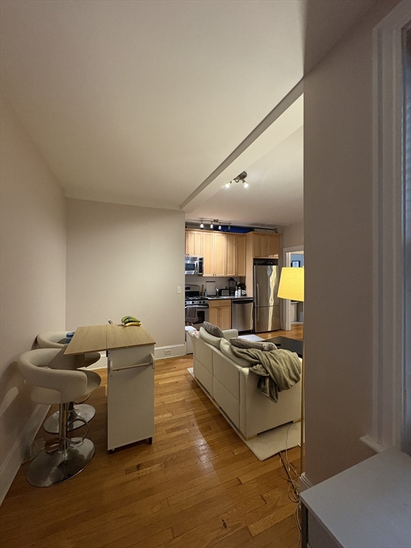 8 Garrison Street, Unit 508 Boston, MA 02116 - Photo 3 of 14