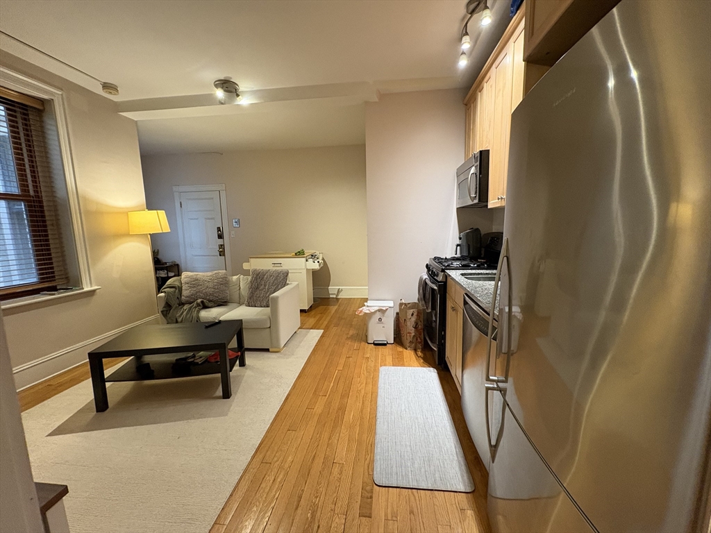 8 Garrison Street, Unit 508 Boston, MA 02116 - Photo 7 of 14