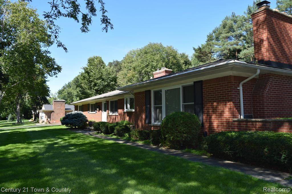 933 North Reading Road Bloomfield Hills, MI 48304 - Photo 30 of 30 Exterior 2.jpg