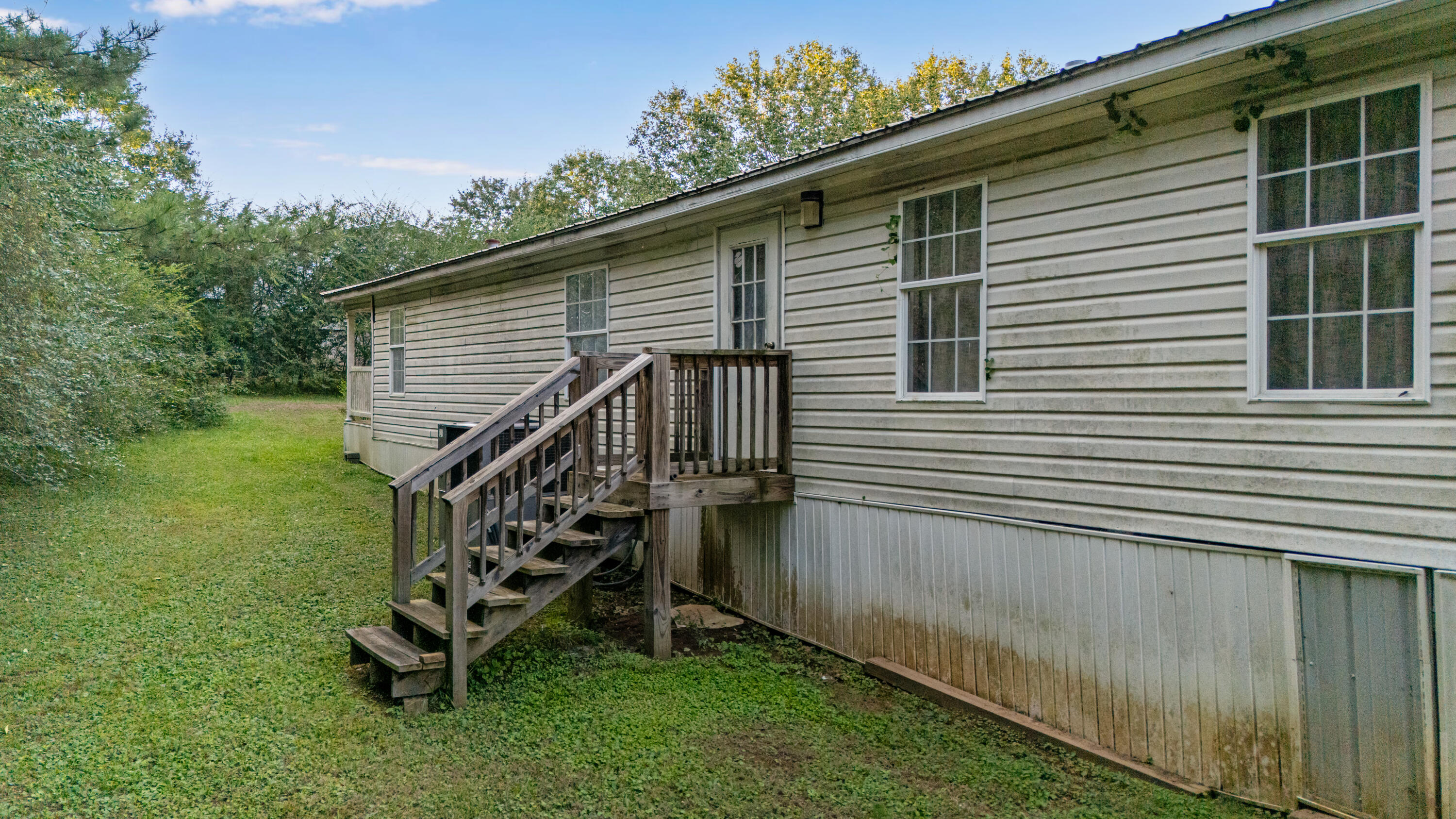 270 Dream Circle Jasper, TN 37347 - Photo 4 of 27 DJI_20251008183817_0281_D