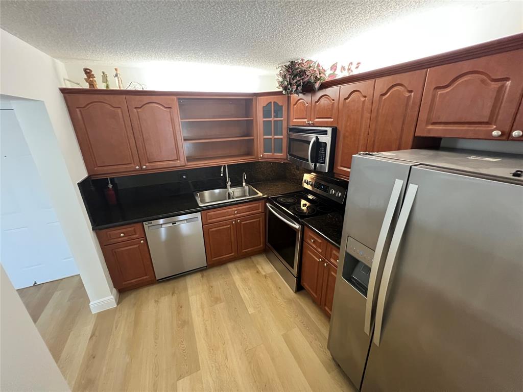 9300 Southwest 8th Street, Unit 422 Boca Raton, FL 33428 - Photo 14 of 38