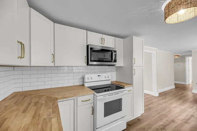 $375,000 | 5059 Highway 162, Hollywood, SC 29449