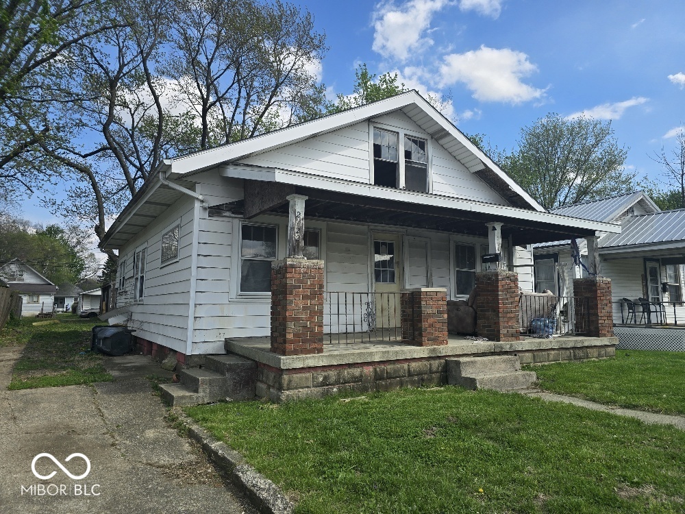 1611 Johnson Avenue Anderson, IN 46016 - Photo 1 of 12