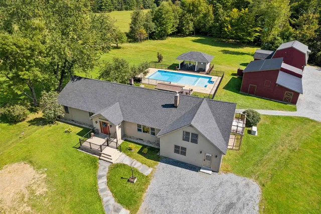 $1,395,000 | 376 Orford Road, Lyme, NH 03768