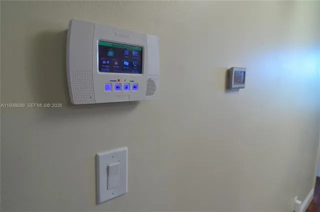 $1,800 | 2935 Northeast 163rd Street, Unit 5U, North Miami Beach, FL 33160