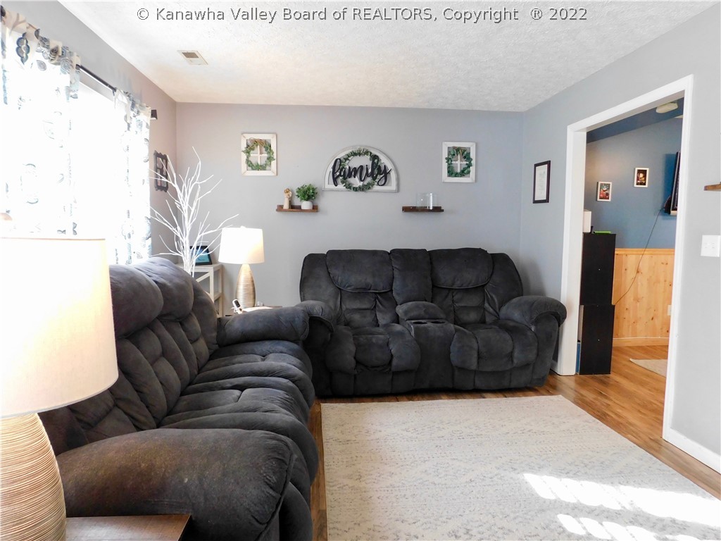 33 Morning Glory Street Winfield, WV 25213 - Photo 10 of 21 Gallery Image 10