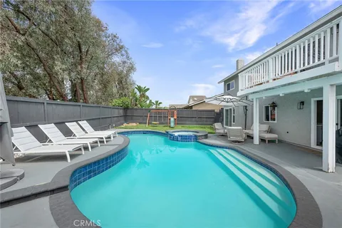 $2,095,000 | 33051 Daniel Drive, Dana Point, CA 92629