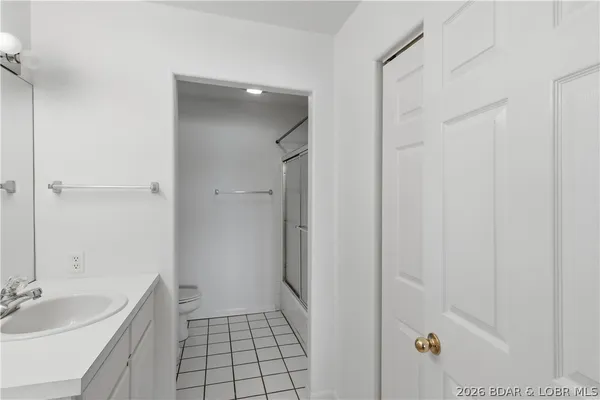 $245,000 | 44 Emerald Bay Court, Unit 1B, Lake Ozark, MO 65049