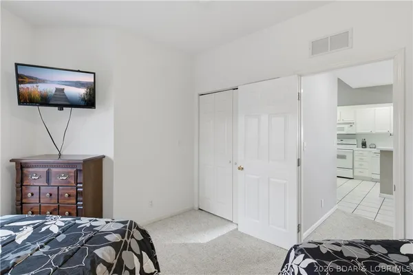 $245,000 | 44 Emerald Bay Court, Unit 1B, Lake Ozark, MO 65049