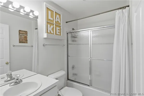 $245,000 | 44 Emerald Bay Court, Unit 1B, Lake Ozark, MO 65049