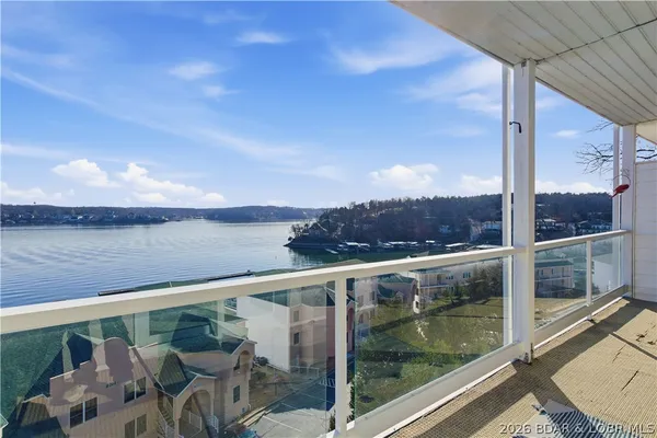 $245,000 | 44 Emerald Bay Court, Unit 1B, Lake Ozark, MO 65049