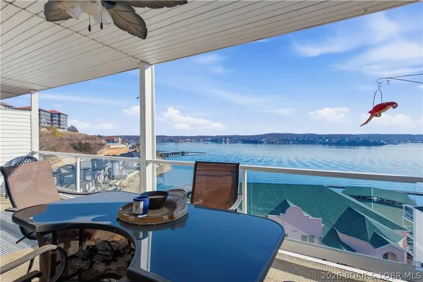 $245,000 | 44 Emerald Bay Court, Unit 1B, Lake Ozark, MO 65049