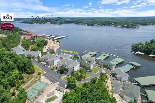 $245,000 | 44 Emerald Bay Court, Unit 1B, Lake Ozark, MO 65049
