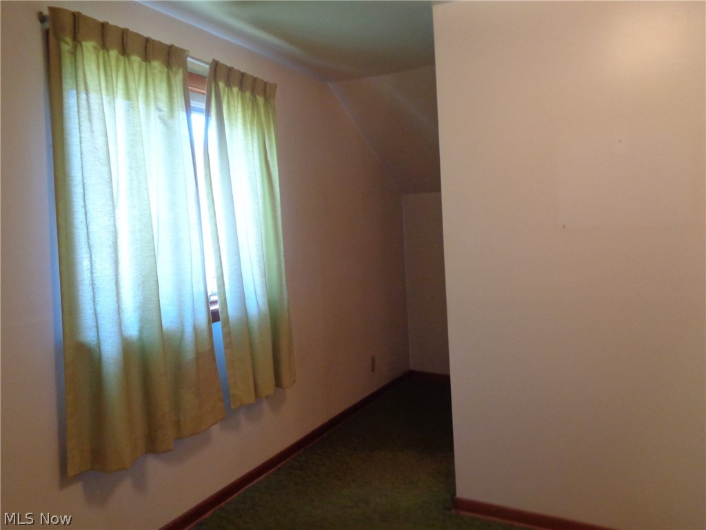 6573 Hathaway Road Cleveland, OH 44125 - Photo 28 of 31 Gallery Image 28