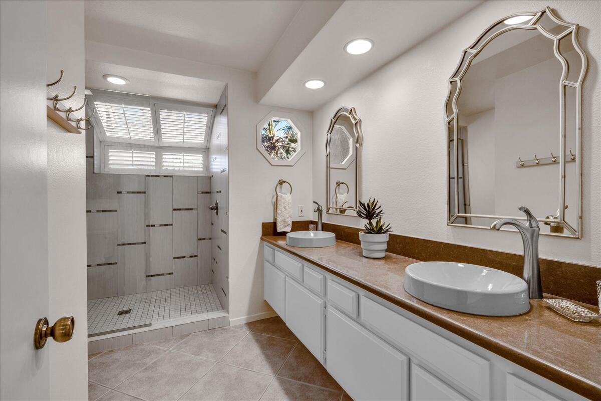 41 Verde Way Palm Desert, CA 92260 - Photo 28 of 48 146-NEW 26