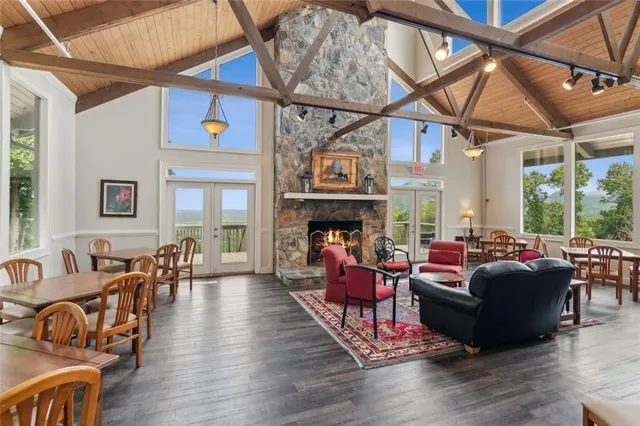 $979,500 | Undisclosed Address, Jasper, GA 30143