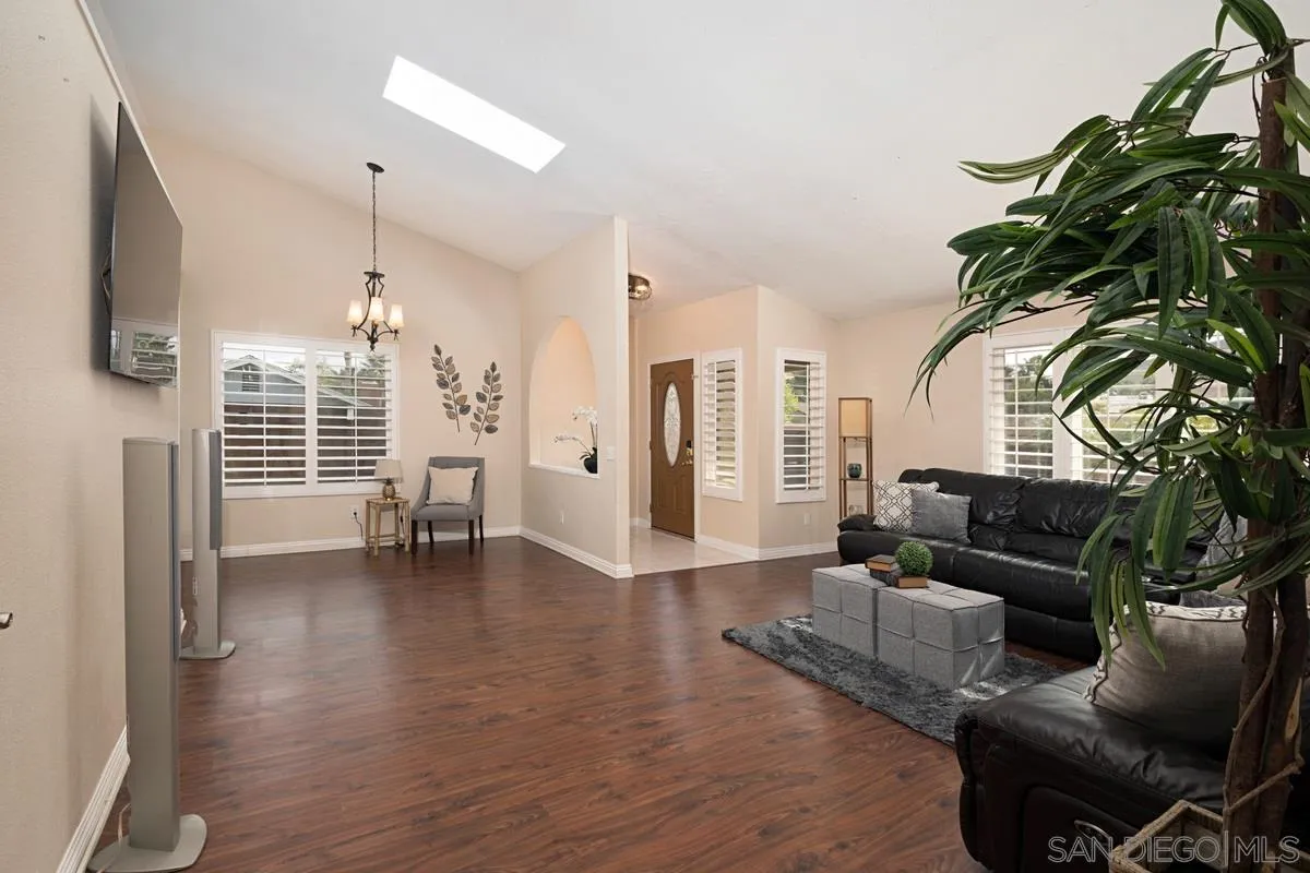 11068 Pinzon Way San Diego, CA 92127 - Photo 7 of 31 a living room with furniture