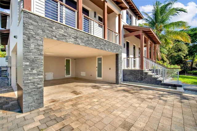 $28,000 | 573 Warren Lane, Key Biscayne, FL 33149