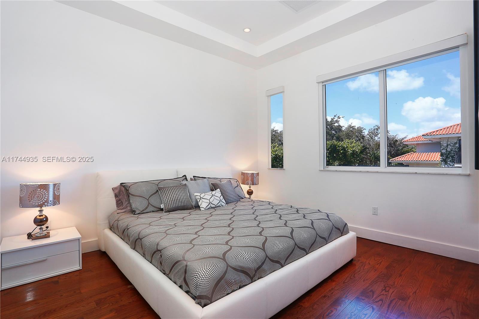 573 Warren Lane Key Biscayne, FL 33149 - Photo 34 of 35