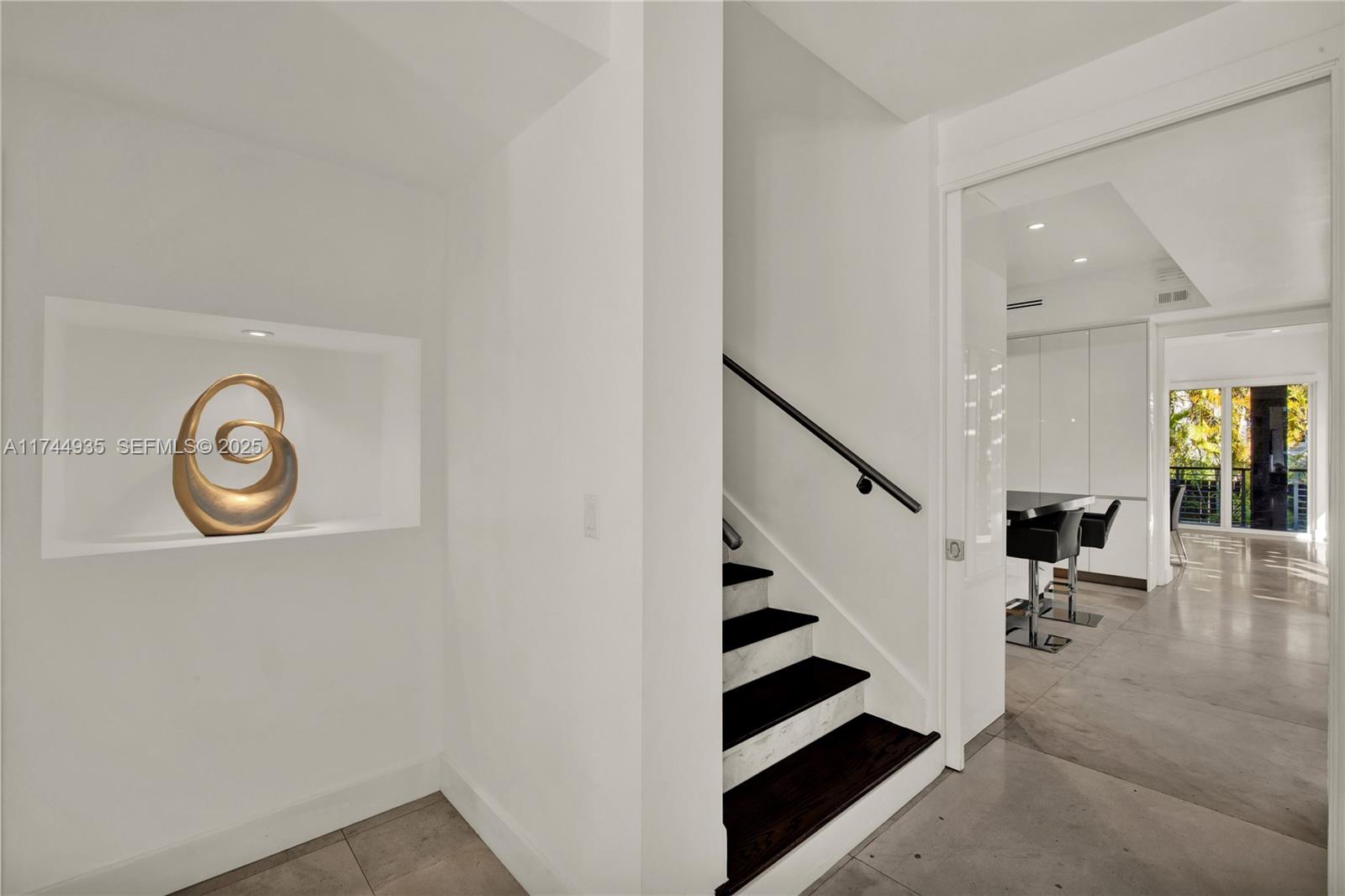 573 Warren Lane Key Biscayne, FL 33149 - Photo 35 of 35