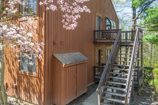 $1,900 | 8 Steamboat Drive, Unit 2, Vernon, NJ 07462