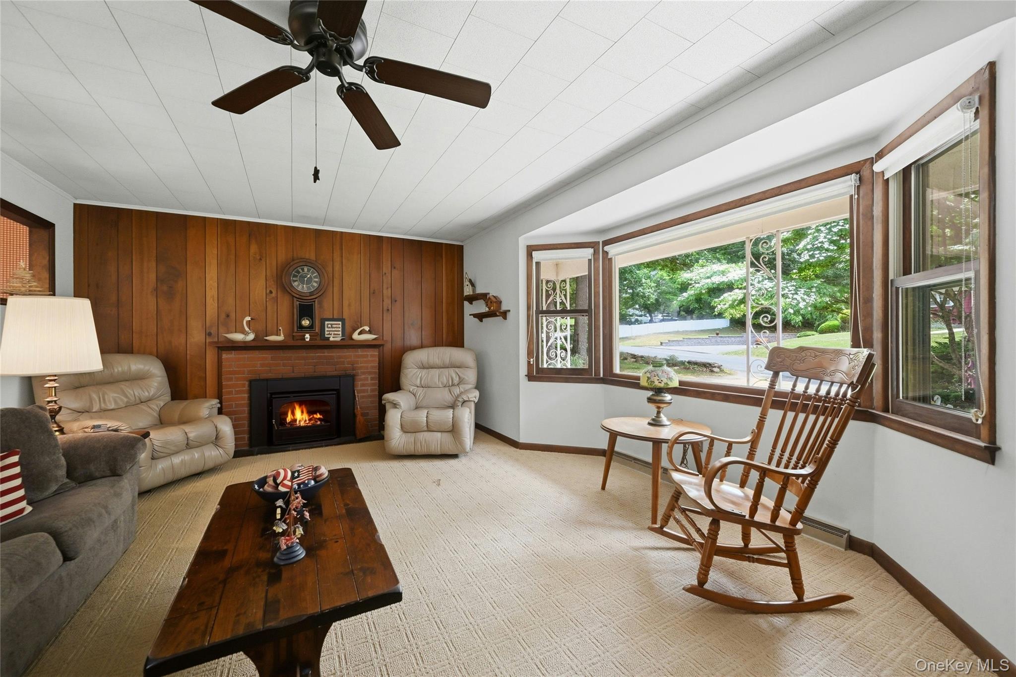 230 Booth Road Southold, NY 11971 - Photo 5 of 29
