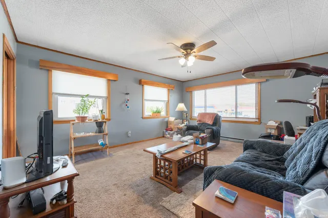 $115,000 | 221 West Washington Street, Hartford City, IN 47348