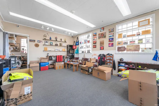 $115,000 | 221 West Washington Street, Hartford City, IN 47348