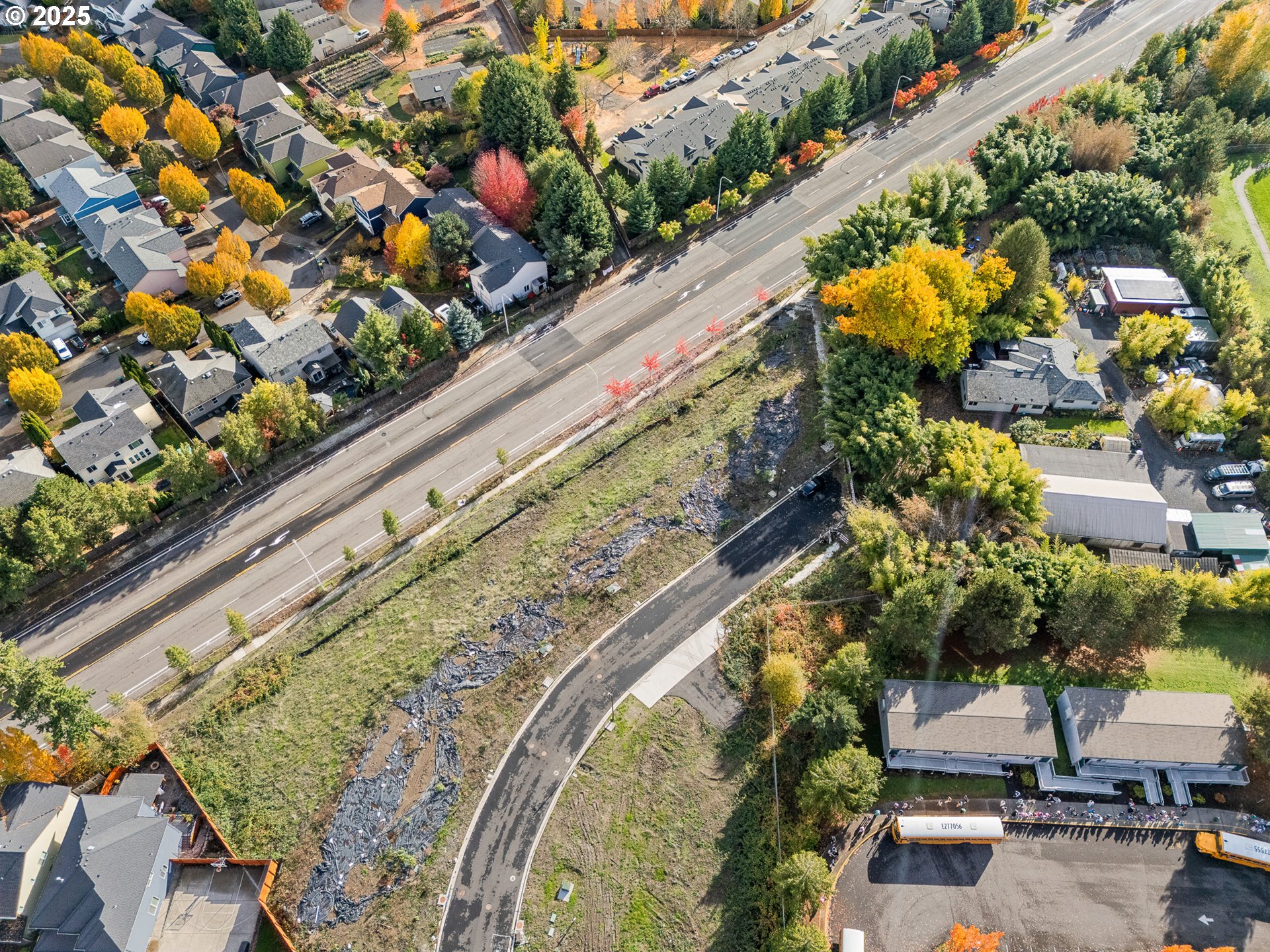 12450 Southwest Curlew Place Beaverton, OR 97007 - Photo 4 of 9