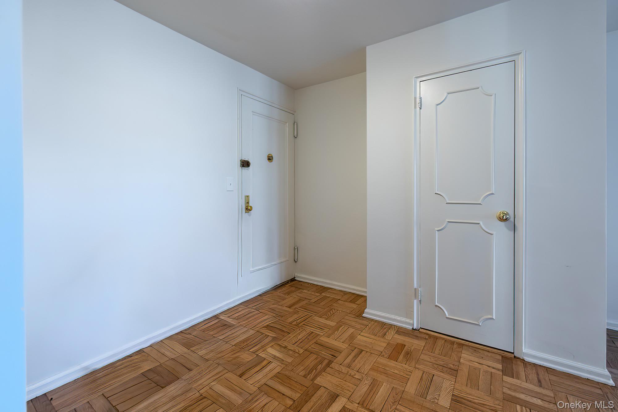 55 Knolls Crescent, Unit 2D Bronx, NY 10463 - Photo 20 of 24 a view of an empty room