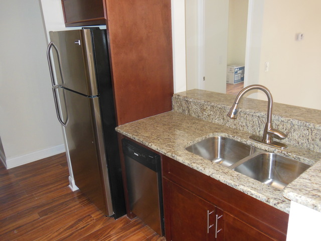 300 West Fullerton Avenue, Unit 303 Addison, IL 60101 - Photo 12 of 24