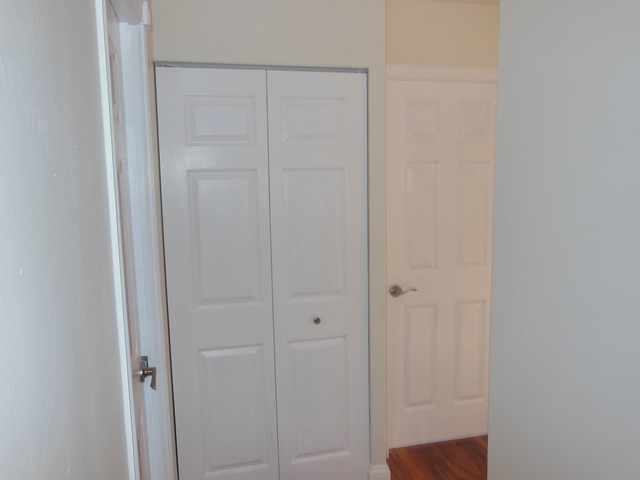 300 West Fullerton Avenue, Unit 303 Addison, IL 60101 - Photo 8 of 24