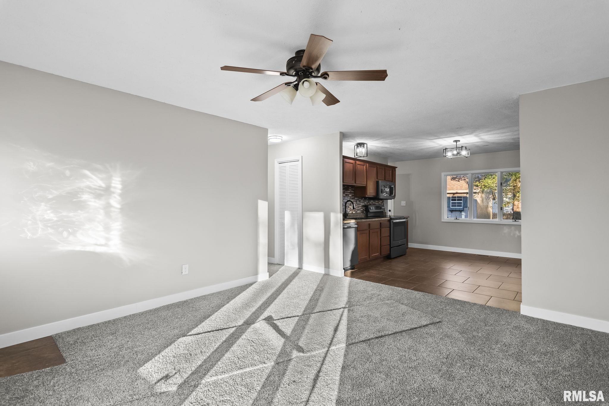 74 Nottingham Drive Chatham, IL 62629 - Photo 5 of 27