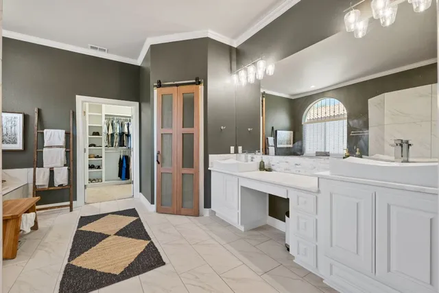 $2,350,000 | 185 Shimmering Shore Court, Spring Branch, TX 78070