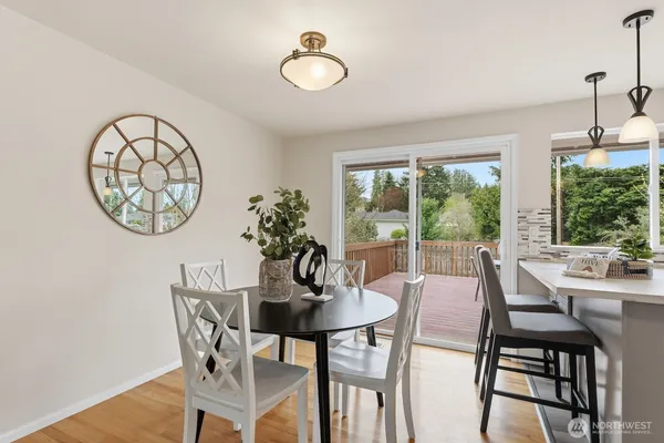 $950,000 | 22916 72nd Place West, Mountlake Terrace, WA 98043