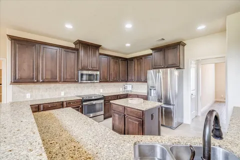 $439,900 | 2933 Countryside Path, Seguin, TX 78155