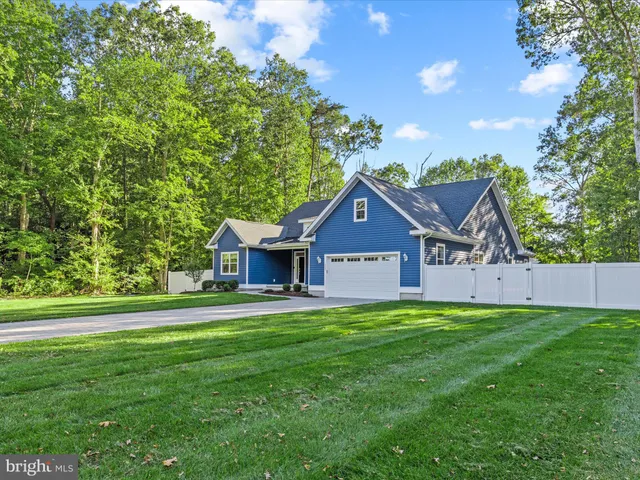 $650,000 | 22902 Lakeview Drive, Millsboro, DE 19966