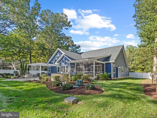 $650,000 | 22902 Lakeview Drive, Millsboro, DE 19966