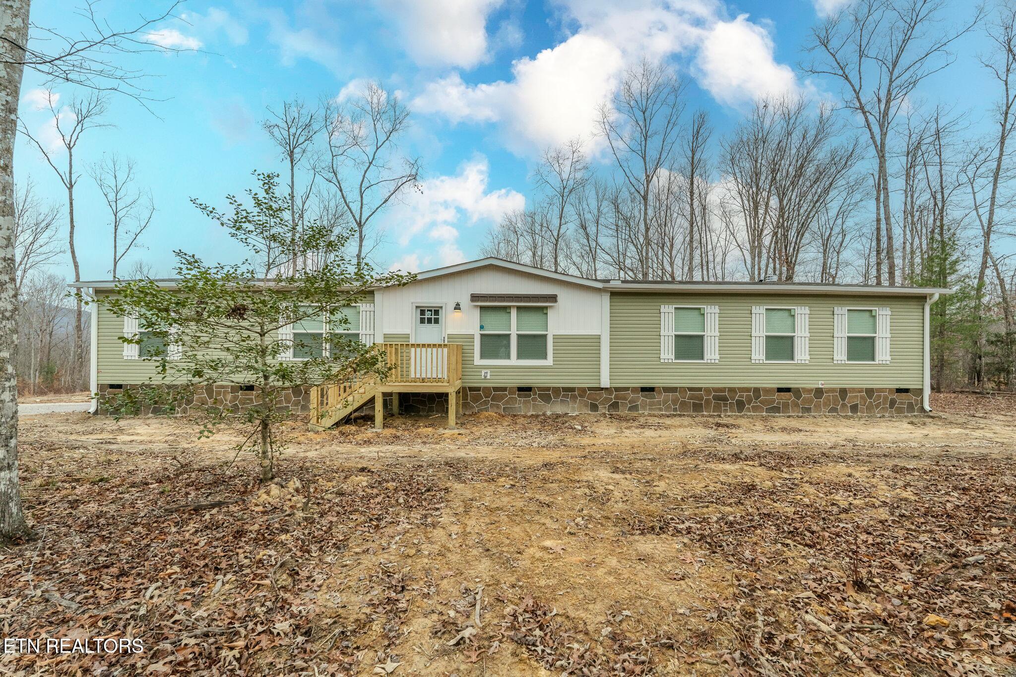 271 Charlie Newberry Road Lancing, TN 37770 - Photo 2 of 50 34-web-or-mls-_DSC2981-HDR