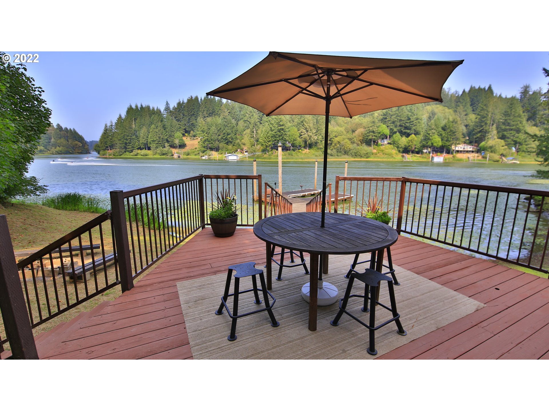 70709 Coots Country Road North Bend, OR 97459 - Photo 11 of 32 Gallery Image 11