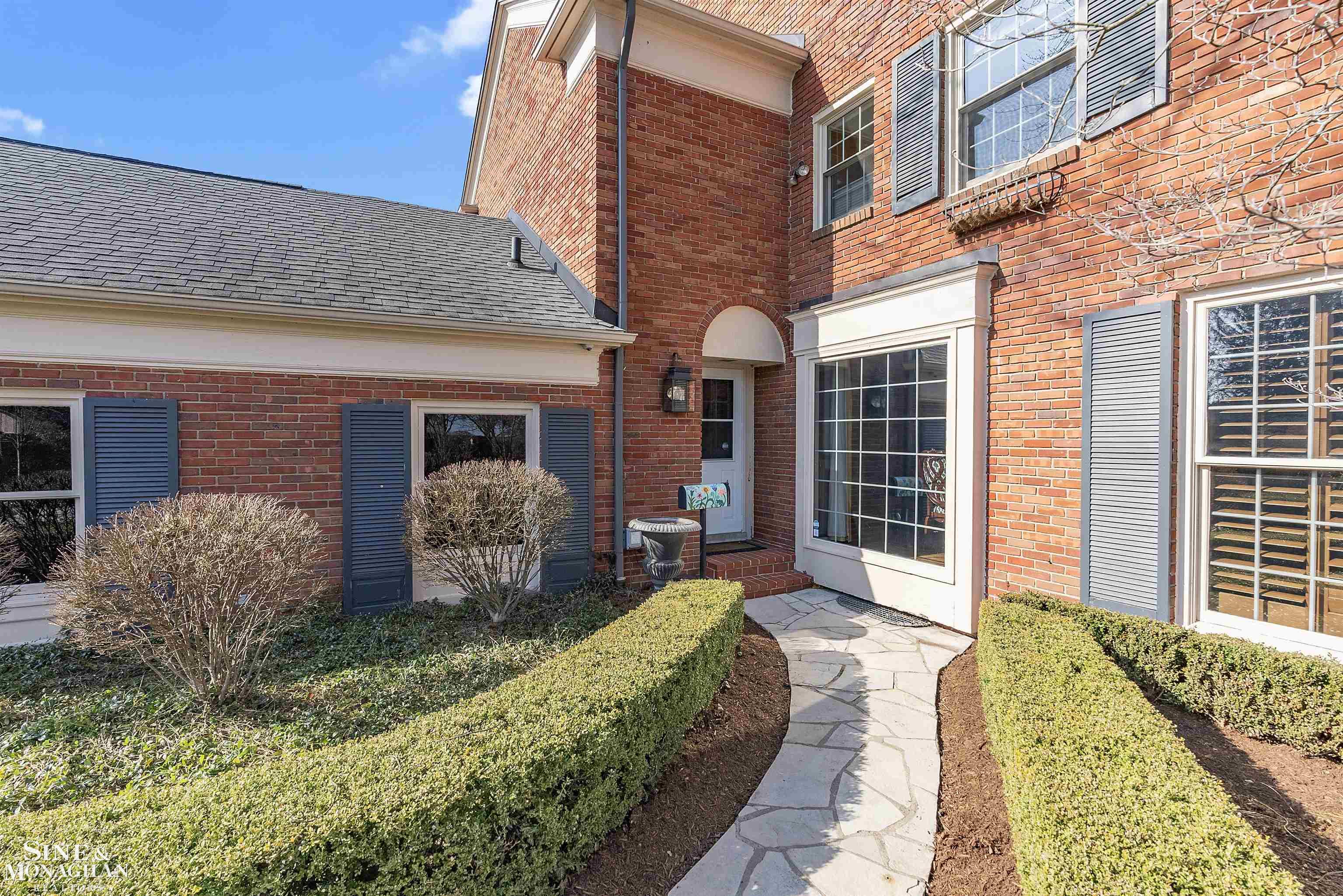 835 Lake Shore Road Grosse Pointe, MI 48236 - Photo 55 of 73 50134420-65caf245-15a2-475e-b2c6-b929dec925b4.JPG