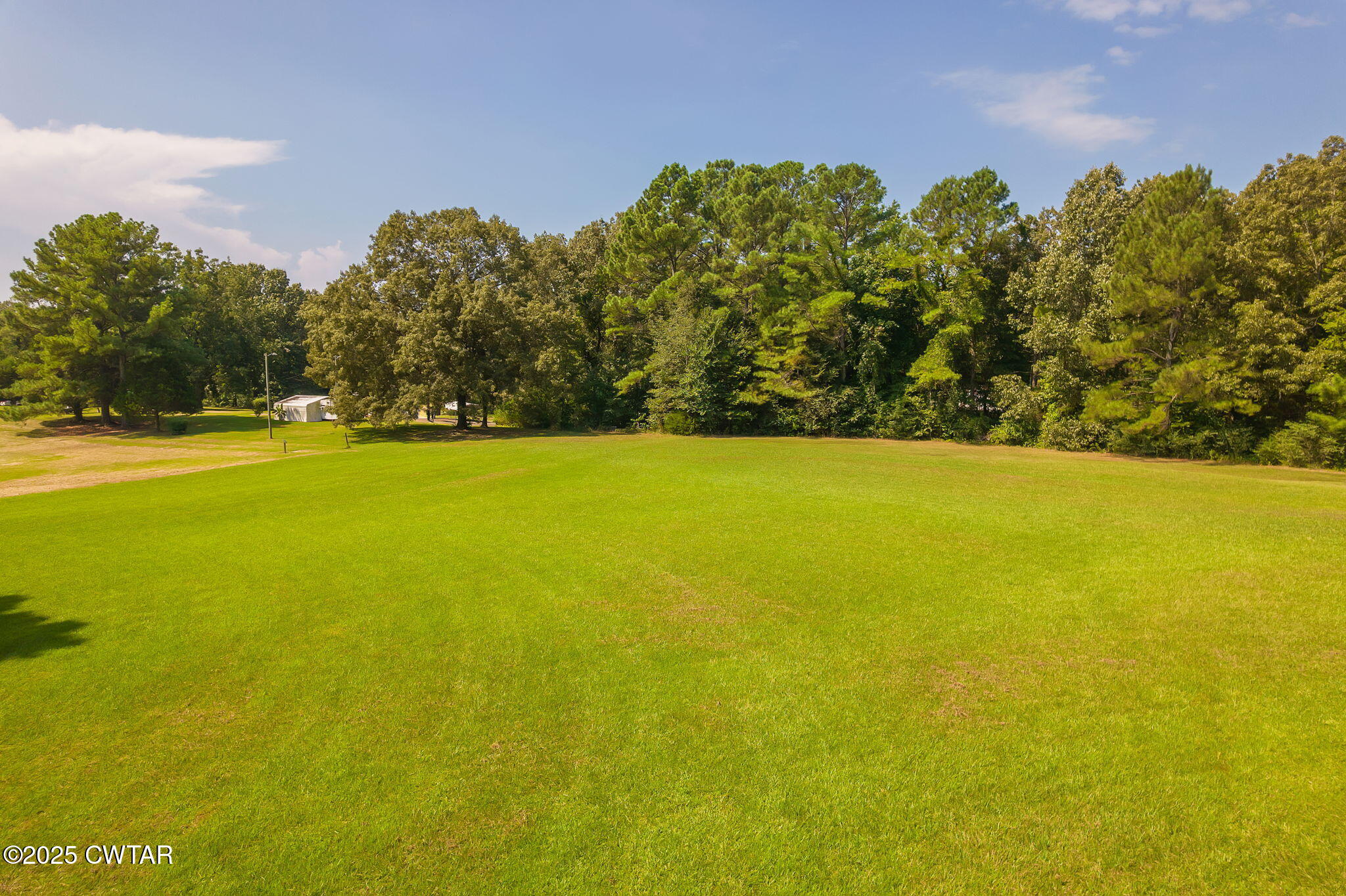 176 Old Denmark Road Jackson, TN 38301 - Photo 4 of 56 a view of an ocean and a yard