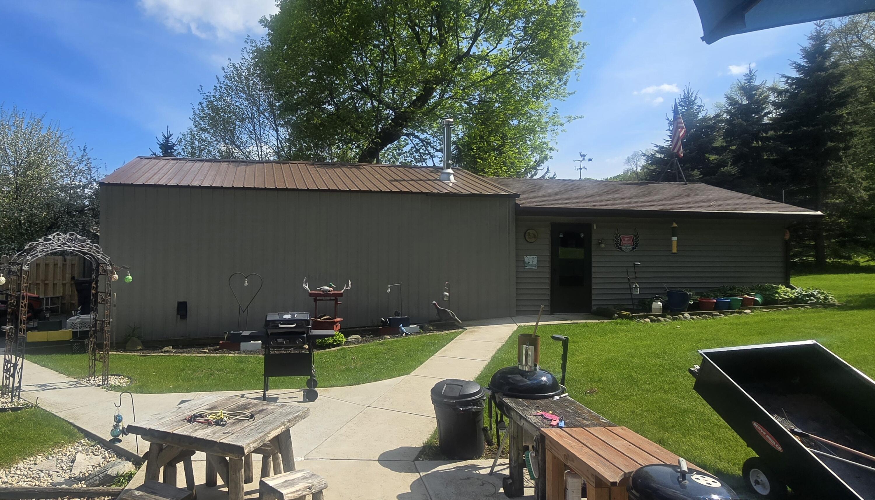 N6814 Sugarbush Road Greenbush, WI 53023 - Photo 37 of 41 Pole shed/garage
