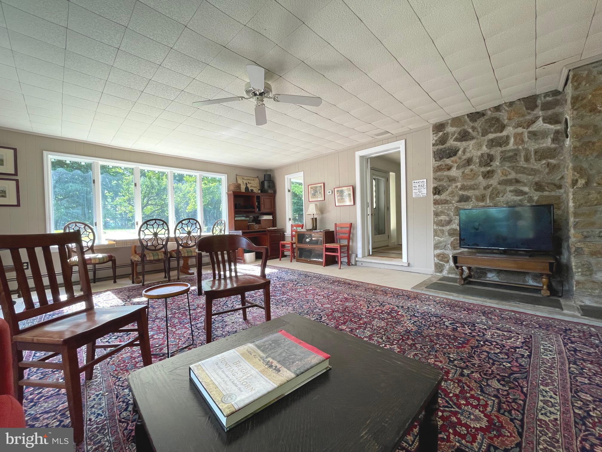 120 Diamond Rock Road Phoenixville, PA 19460 - Photo 19 of 86 Potential to remove ceiling & expose beams?