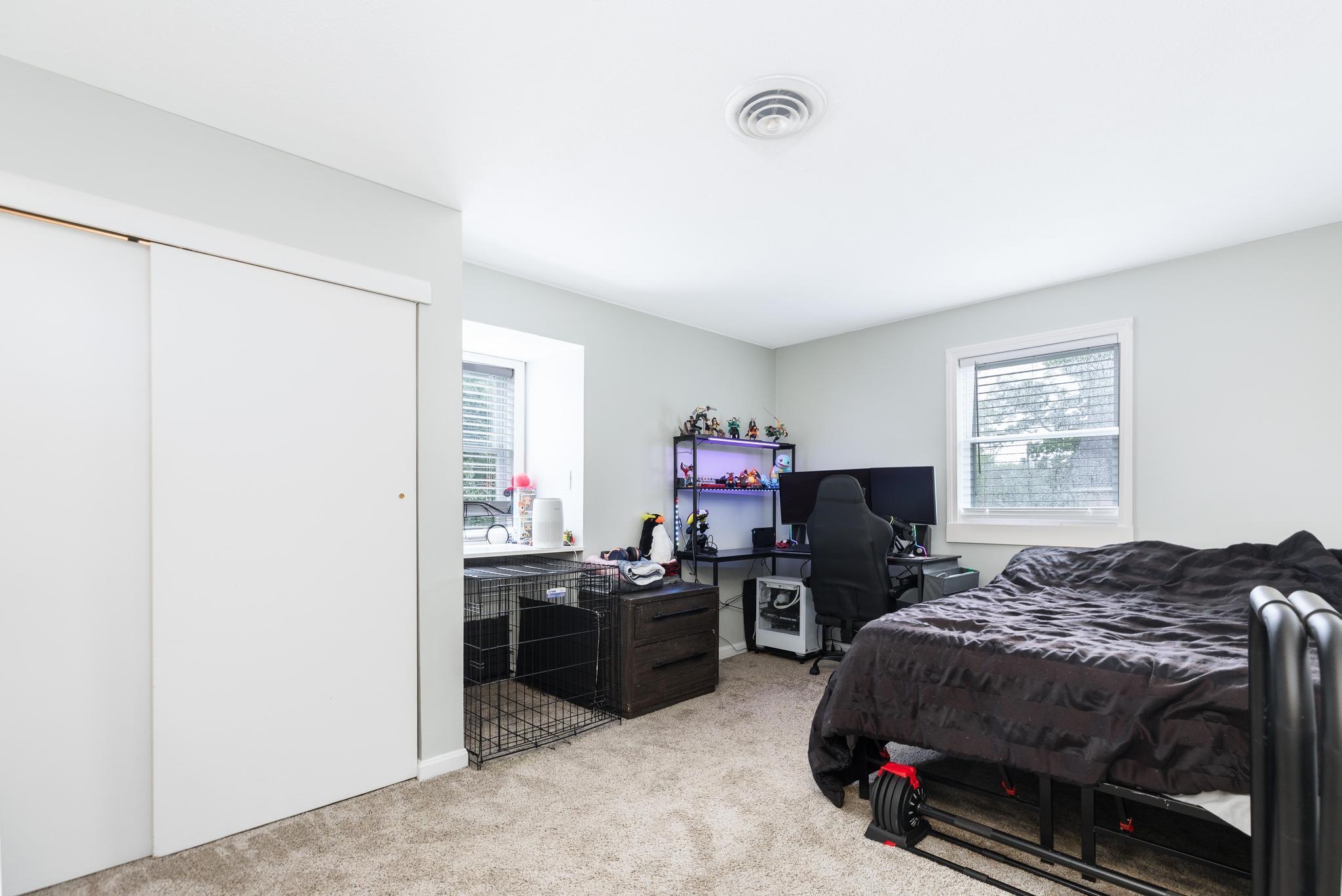 18 Brook Street Derry, NH 03038 - Photo 21 of 42