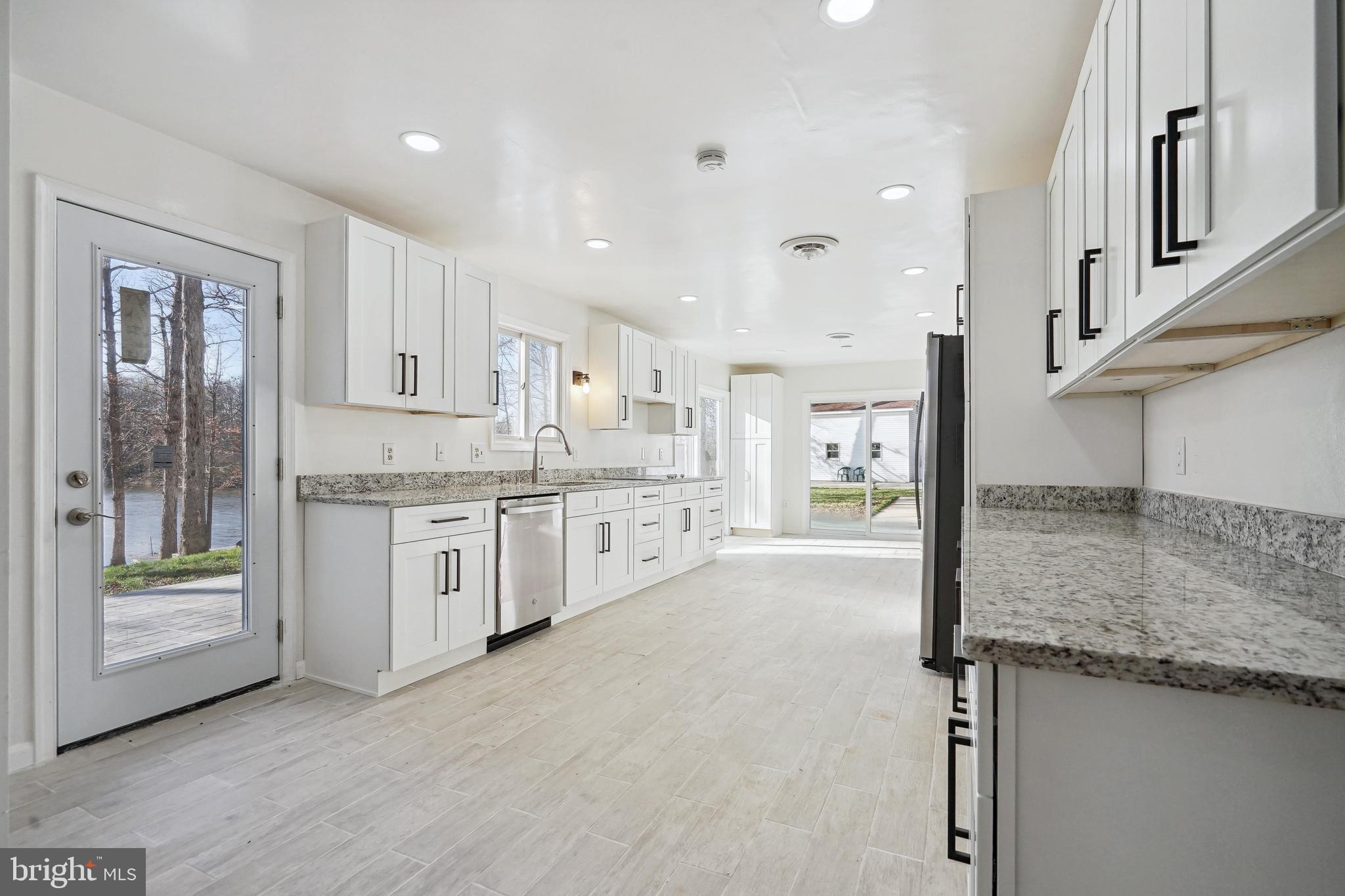 8909 Burwell Road Nokesville, VA 20181 - Photo 12 of 34 Kitchen