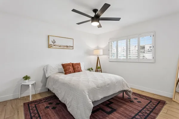 $5,800 | 7616 East 3rd Street, Scottsdale, AZ 85251